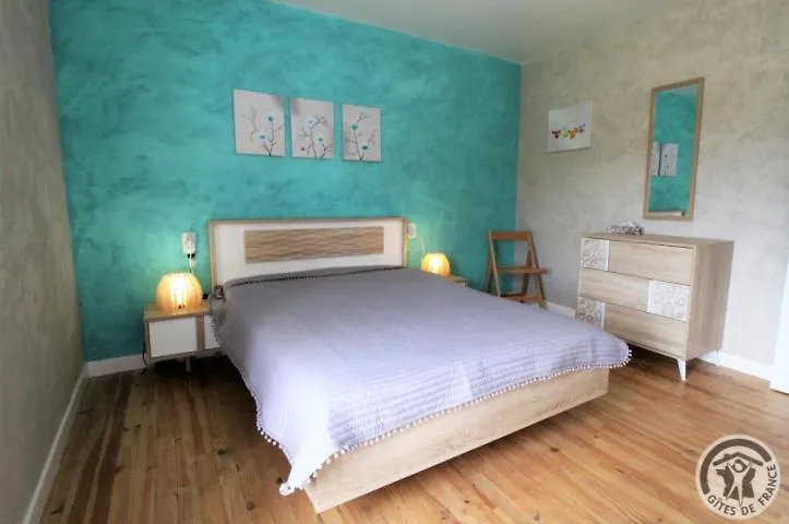 Les Trois Pins Villa Thizy-les-Bourgs Holiday home