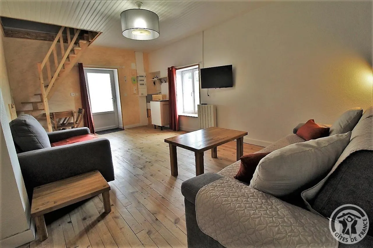 Les Trois Pins Villa Thizy-les-Bourgs Holiday home